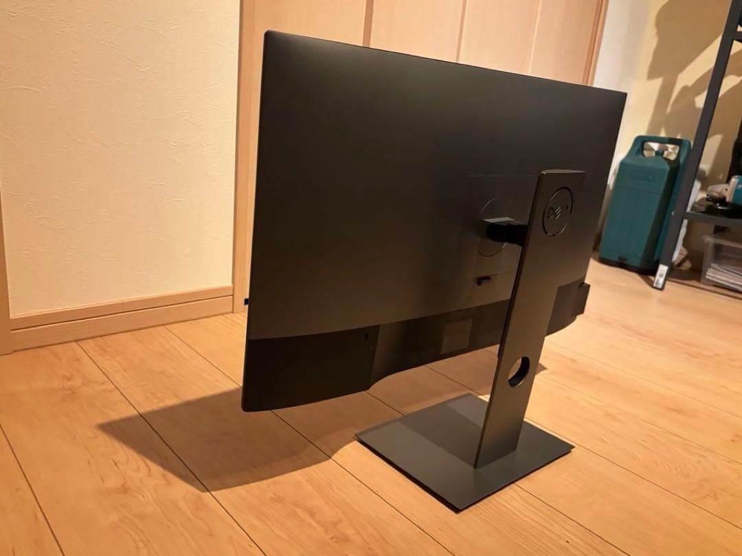 DELL U2719D デジタルハイエンド 27インチ モニター 003