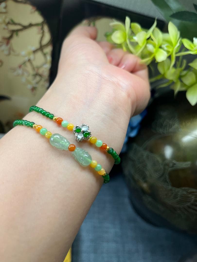 新入荷❣️貴重‼️18kビーズ入り、ロウカン質氷種満陽緑ビーズ&【幸運】四葉草ブレス
