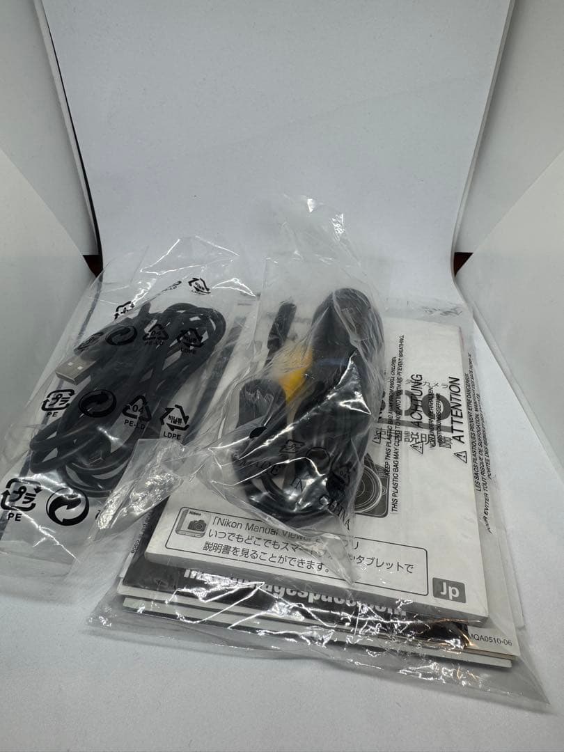 Nikon D3300 標準レンズキット + ズームレンズ+単焦点レンズ+オマケ