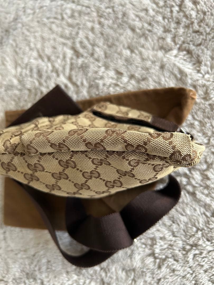 GUCCI グッチ　ボディバッグ　GGキャンバス　レザー　ブラウン