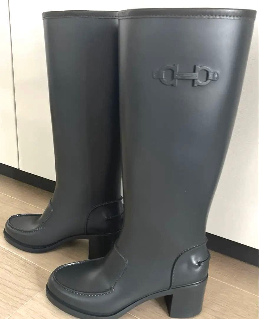 フェラガモガンチーニ レイン ブーツ ロング イタリア製　チャコールグレー