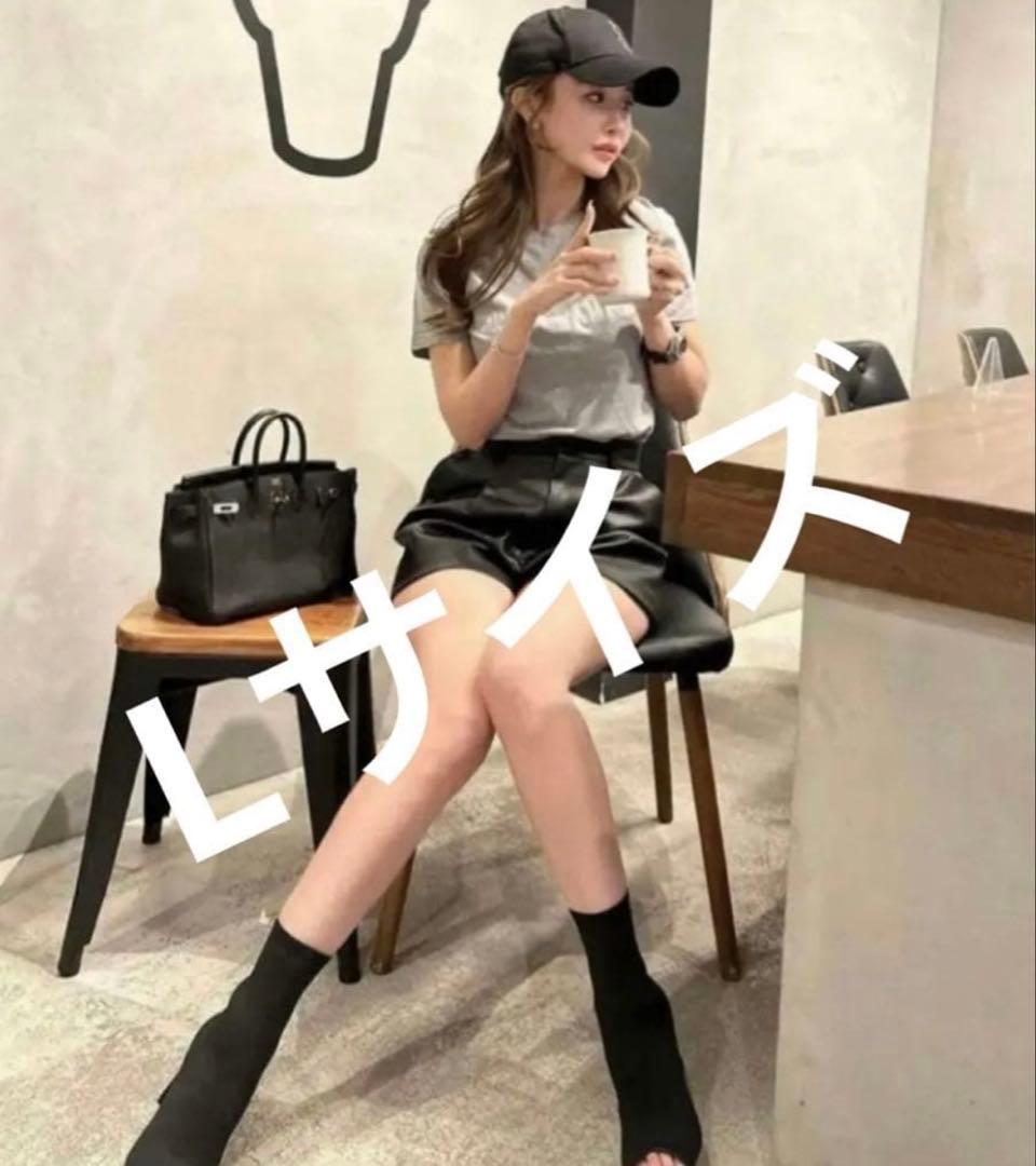 鈴木亜美さん オープントゥブーツ　e t’emmène