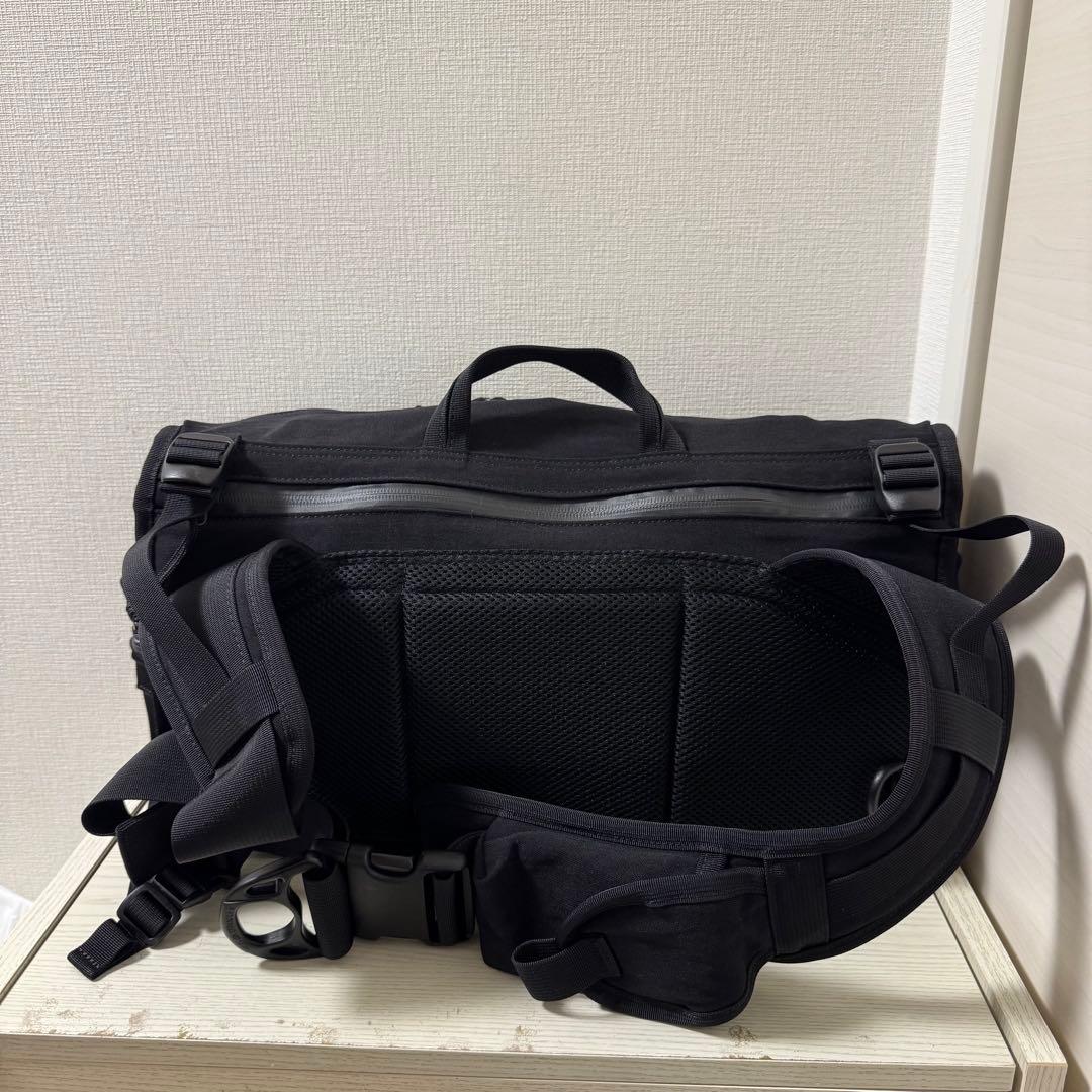 【新品同様】PORTER ポーター クランカーズ メッセンジャーバッグ（S）　黒