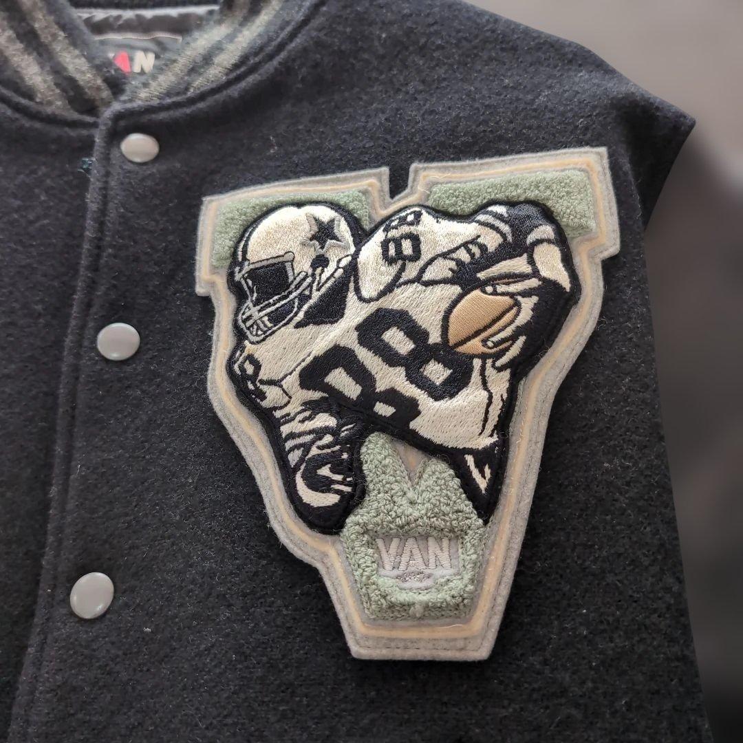 VAN スタジャン　ブラック