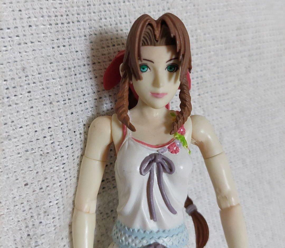 FF7　プレイアーツ　ティファ　クラウド