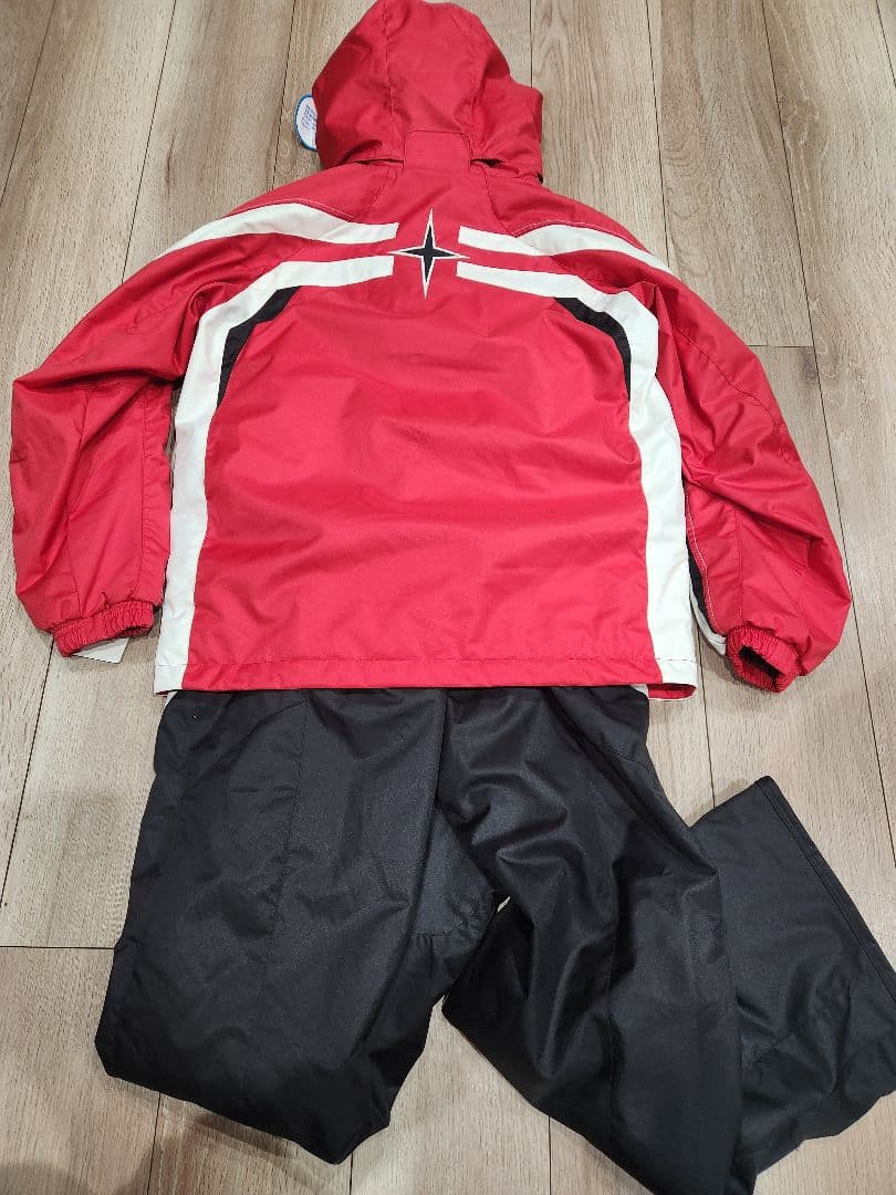 限定値下中! 新品未使用 PHENIX スキーウエア１５０サイズ