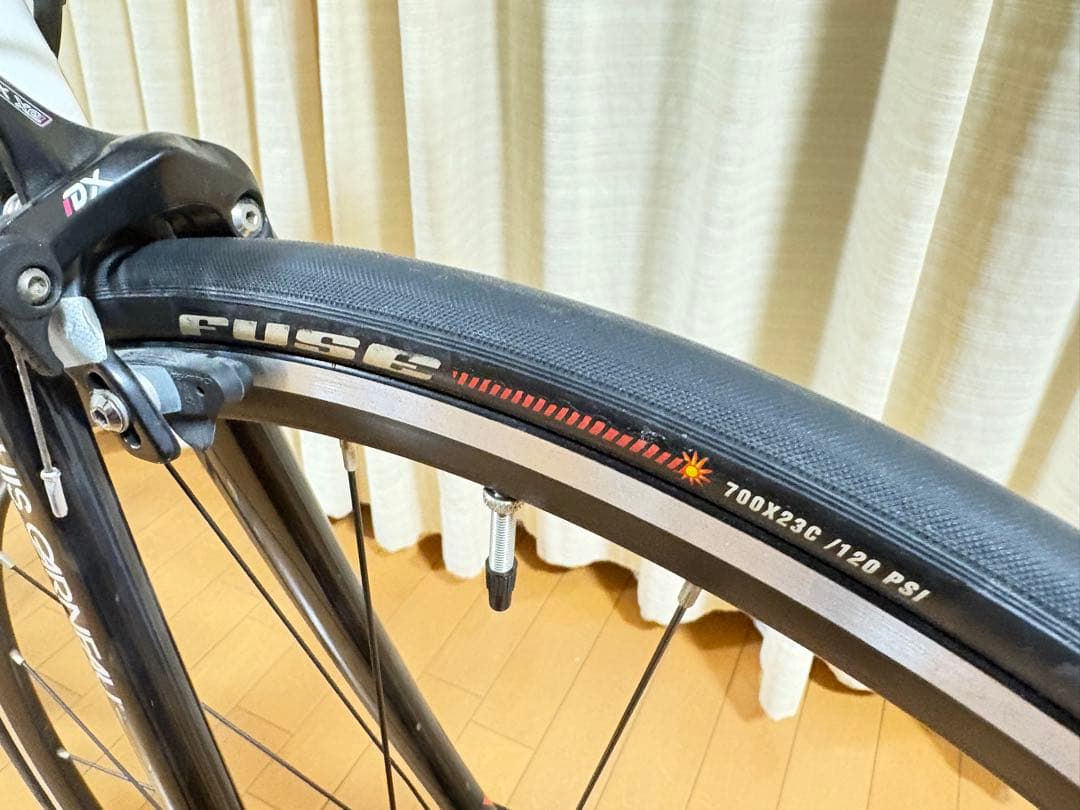 LOUIS GARNEAU ルイガノ ロードバイク 横浜又は近隣へ無料お届け可能