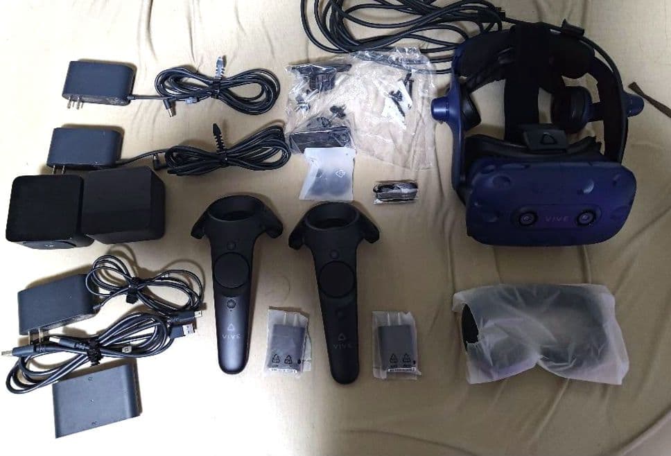 ディスプレイ・モニター本体 VIVE pro