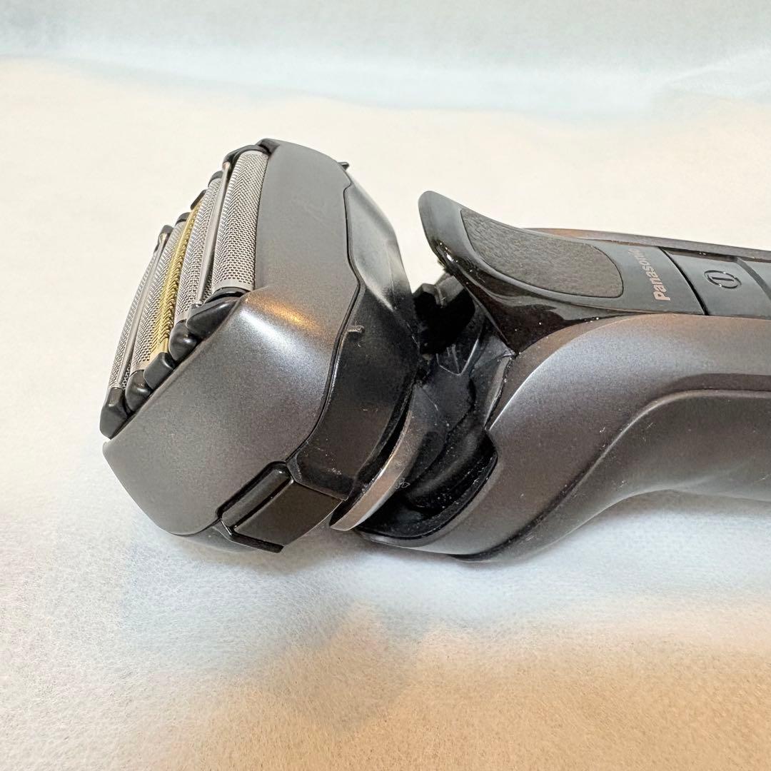 PanasonicラムダッシュPRO5 5枚刃電気シェーバー ES-LV7W-K