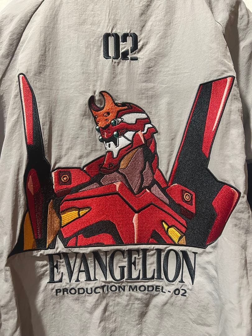 EVANGELION(エヴァンゲリオン)コラボ刺繍ナイロンブルゾン グレー M