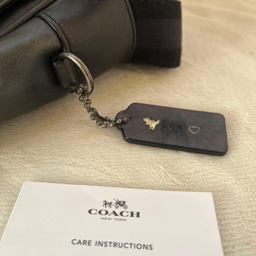 coachコーチ メッセンジャーバッグ ロゴ型押し 斜め掛け レザー