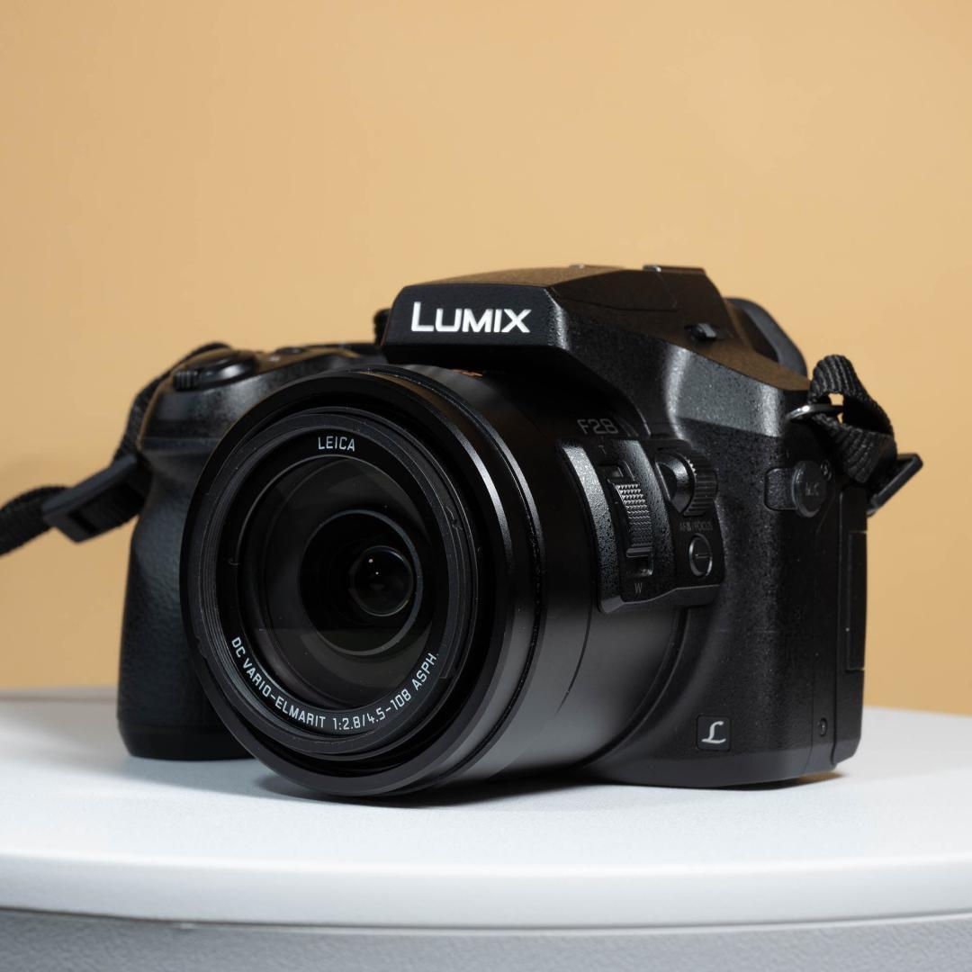 Panasonic LUMIX DMC-FZ300 LEICAレンズ搭載