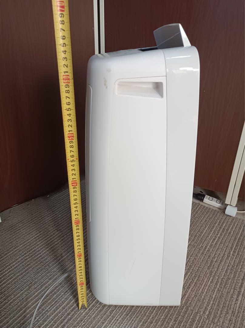 [八6587] シャープ 2020年製 除湿機 CV-J120-W