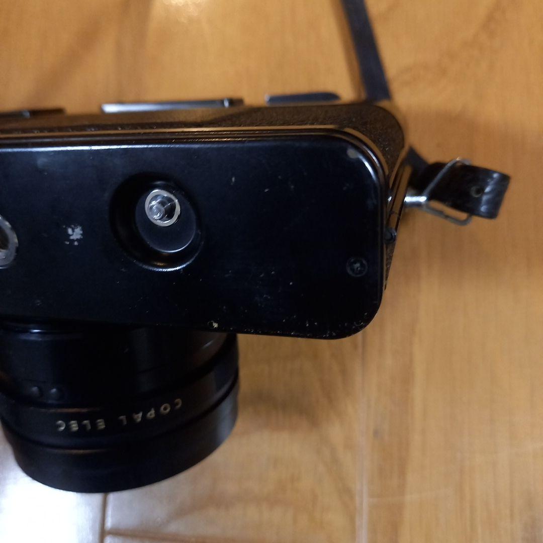 ヤシカの古いフィルムカメラ　付属品有り　　　　　インテリア等にも