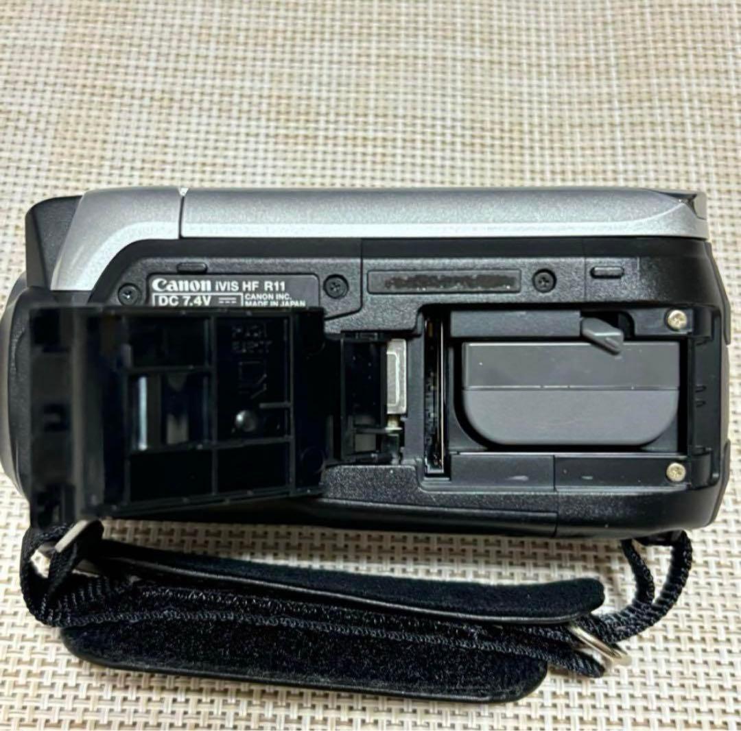 キャノン　Canon IVIS HF R11 ビデオカメラ