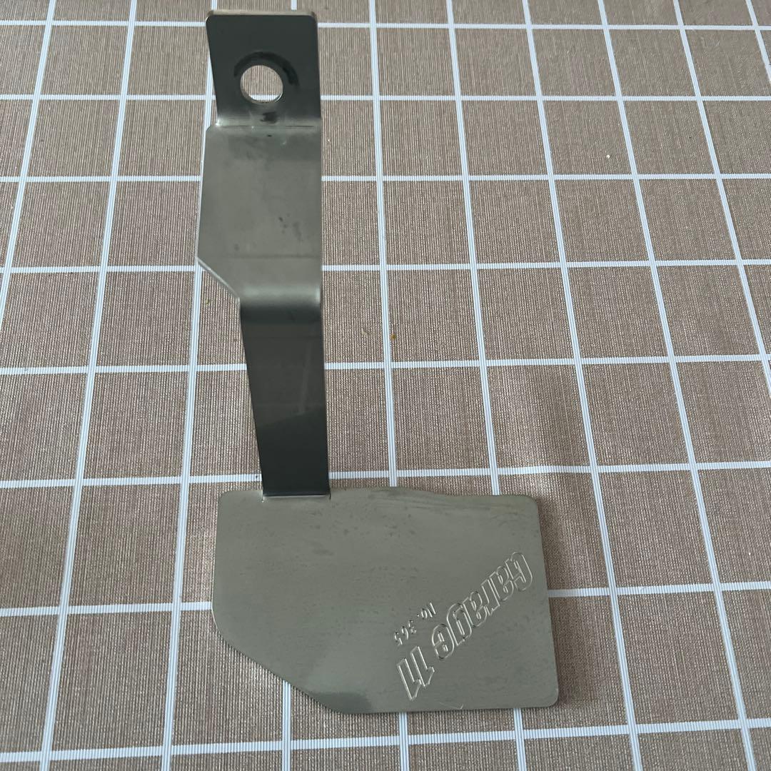 ハイエース用Garage11 フットレスト 運転席側