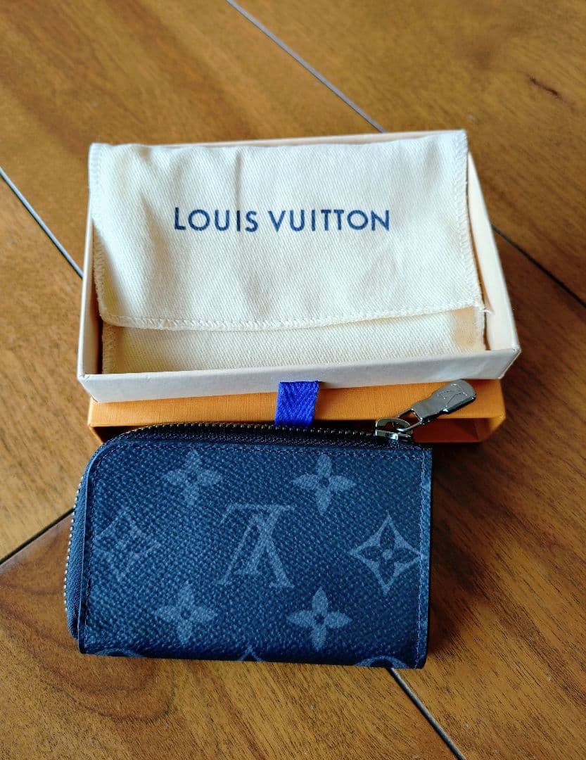 LOUIS VUITTON ヴィトン ポルトモネジュール モノグラムエクリプス