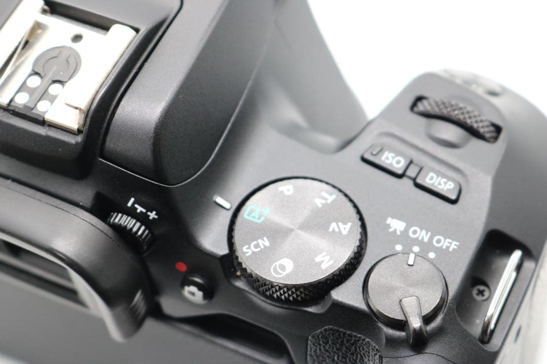 超美品 【Canon EOS Kiss X10 トリプルレンズセット】 保証あり