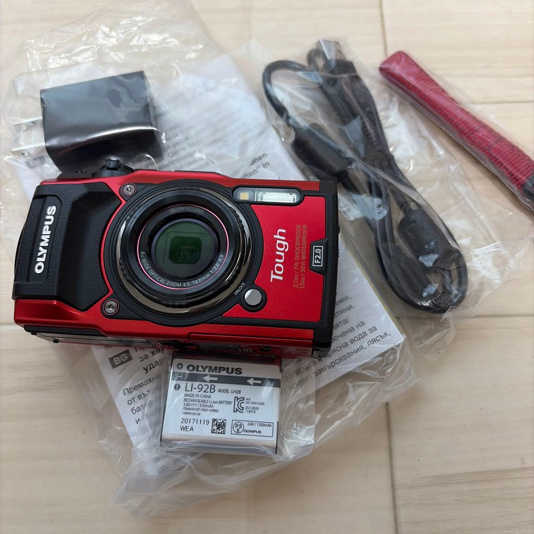 OLYMPUS TG-5 レッド 防水デジタルカメラ