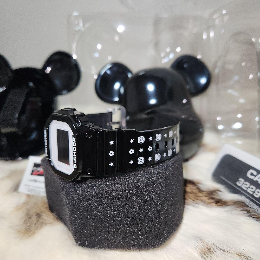 未使用品　G-SHOCK×BE@RBRICK　DW-5600MT-1JR