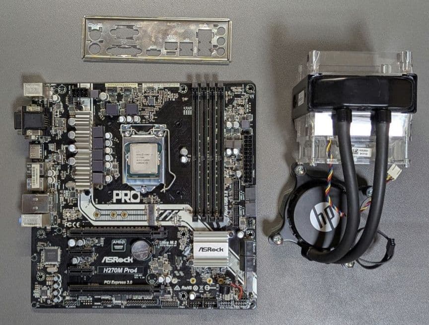 H270M Pro4 マザーボード + i7-7700K + 水冷クーラー