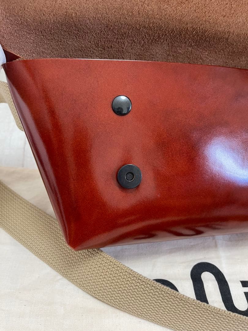 Uni&co. 牛革　メッセンジャーバッグ　キャメル　ショルダーバッグ