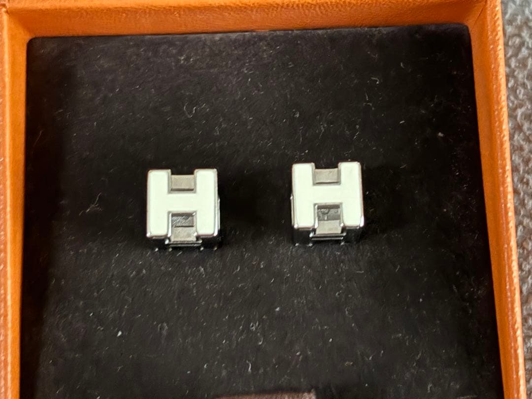 HERMES カージュドアッシュ Hキューブ ピアス