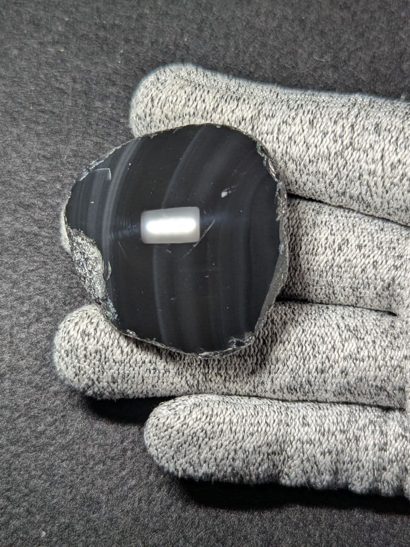 【研磨品】十勝石玲瓏　北海道産レインボーオブシディアン　十勝石　玲瓏石　黒曜石