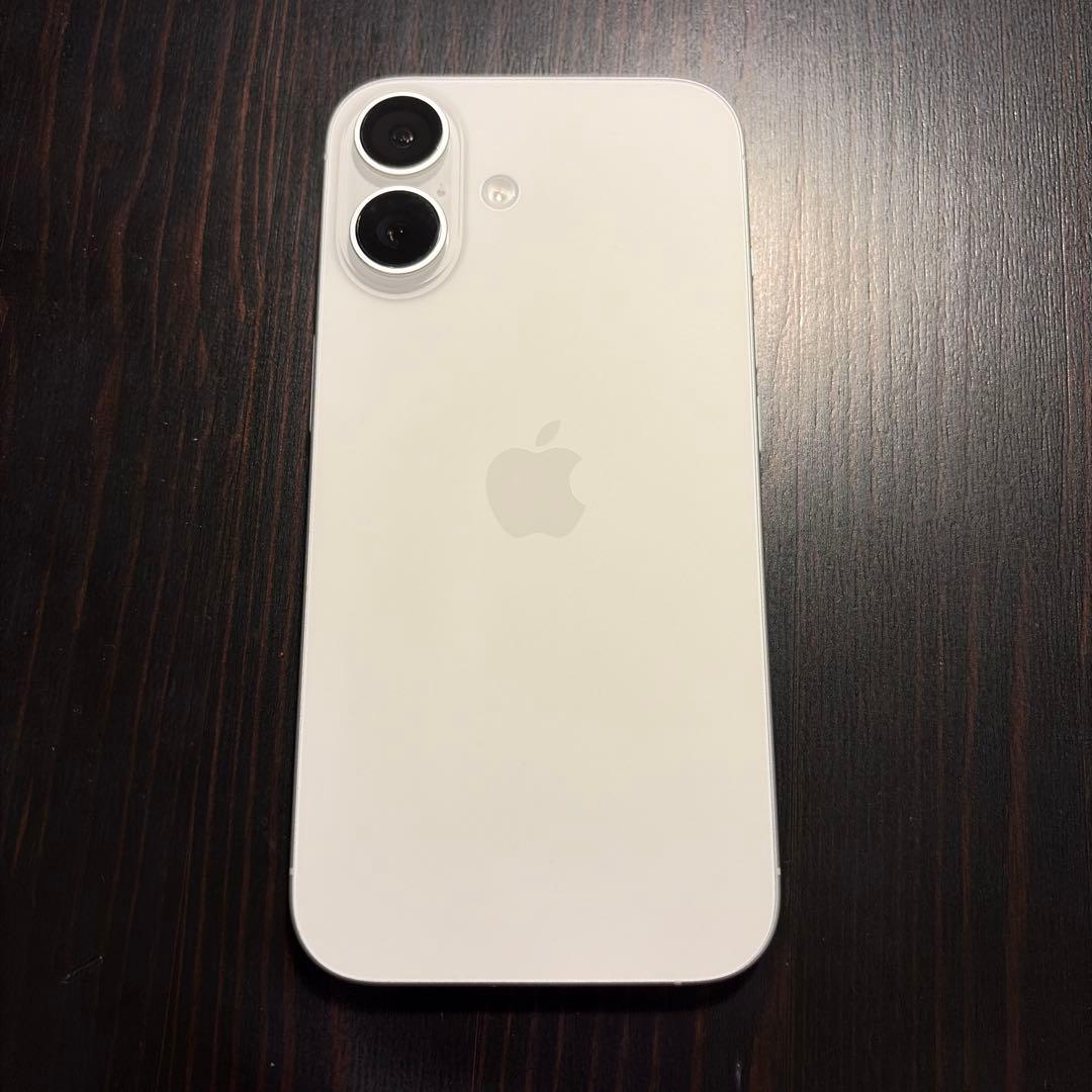 iPhone16 256GB 本体 白 美品 96% 箱付き