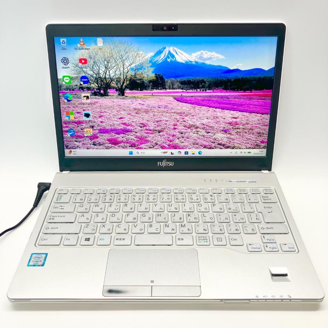 コンパクト ホワイト☆フルHD❣️カメラ DVD 最新Win11 ノートパソコン