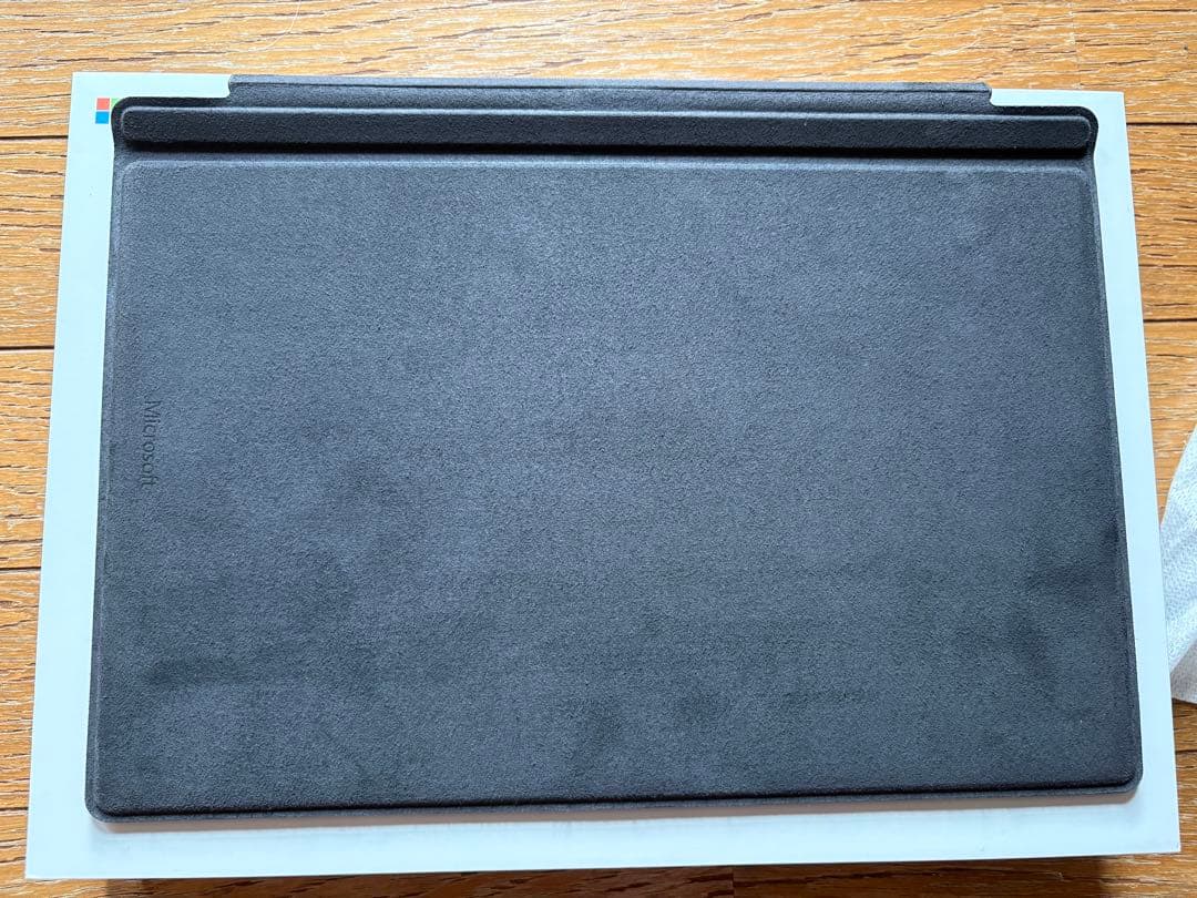Surface Pro 7+ タイプカバー同梱 (美品)