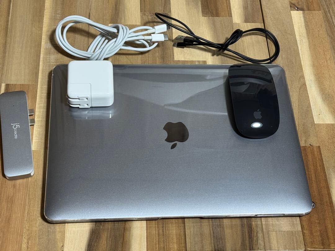 Apple MacBook Air M1 2020 スペースグレイ256GB