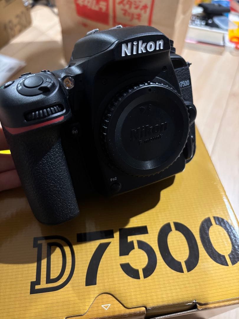 ニコンD7500 ＋NIKKORレンズDX18-300mm f3.5-6.3G