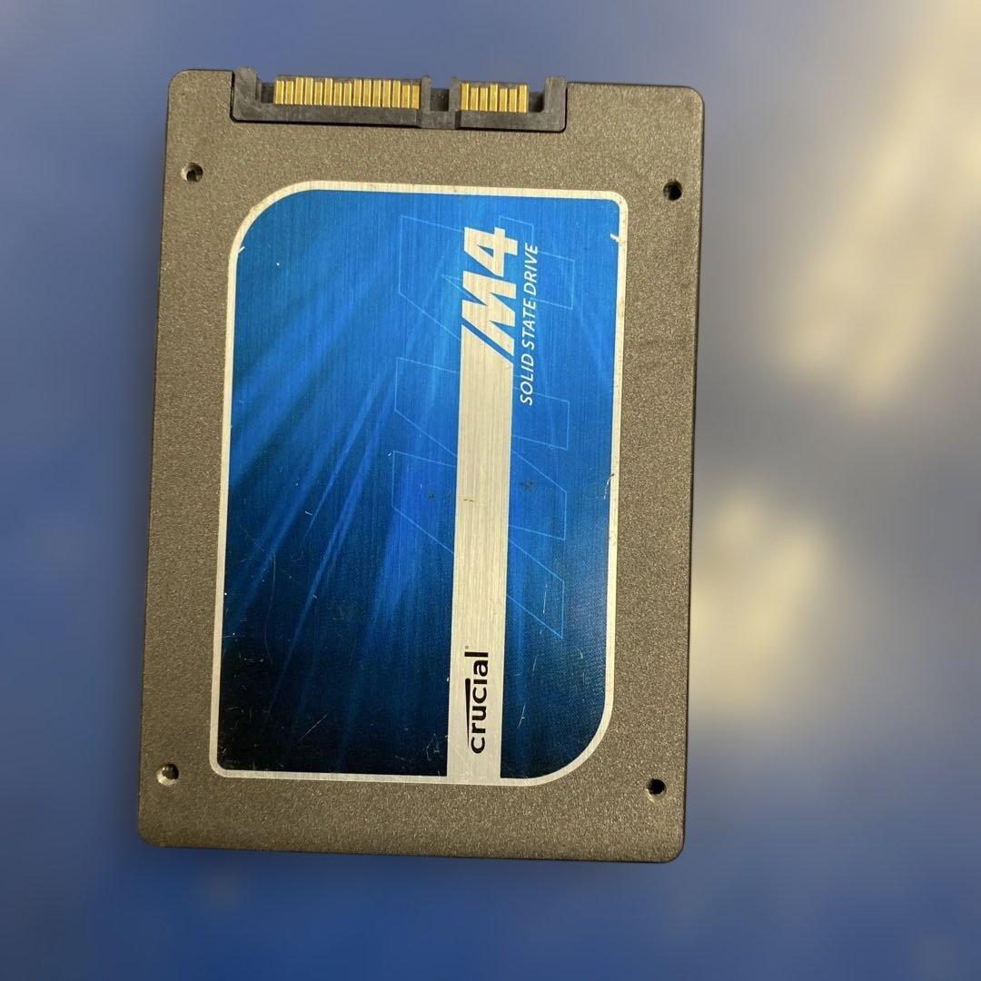 ♠︎送料込み★ Crucial 2.5イン SSD2000GB 9mmジャンク品