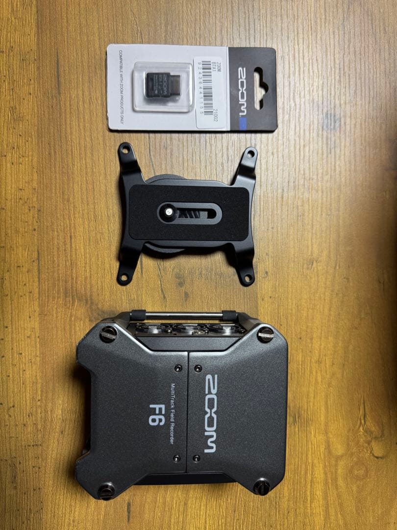 ZOOM F6 マルチトラックフィールドレコーダー