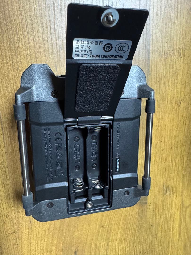 ZOOM F6 マルチトラックフィールドレコーダー