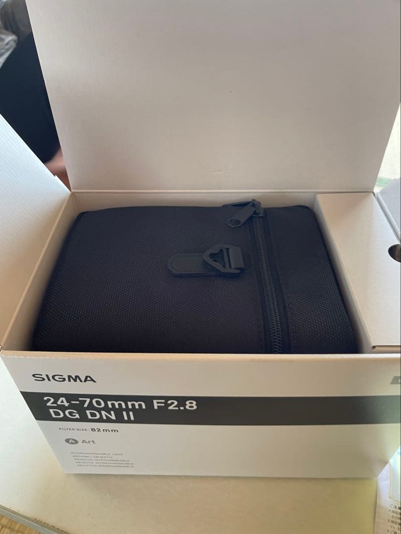 新古品SIGMA 24-70mm F2.8 DG DN II保証書付