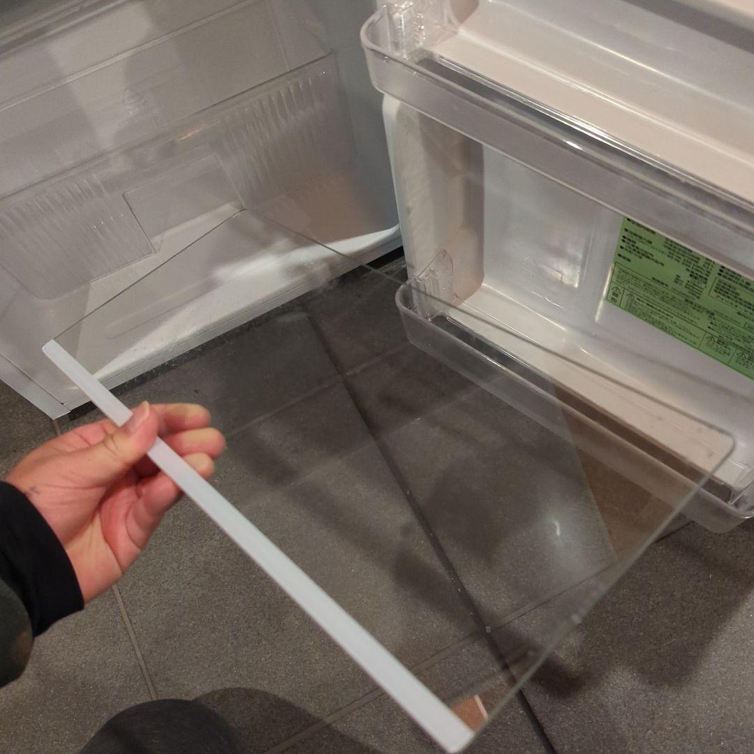 東村山市まで送料無料！2018年製！上段の棚欠品！冷蔵庫