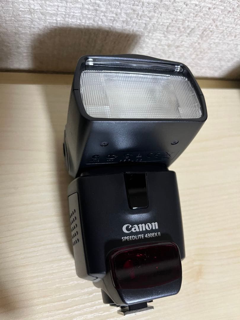 Canon eos 9000D 手ぶれ補正レンズ18-135mmストロボセット