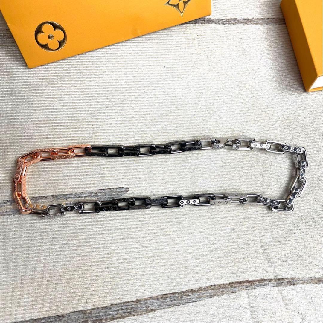 アクセサリー Blak