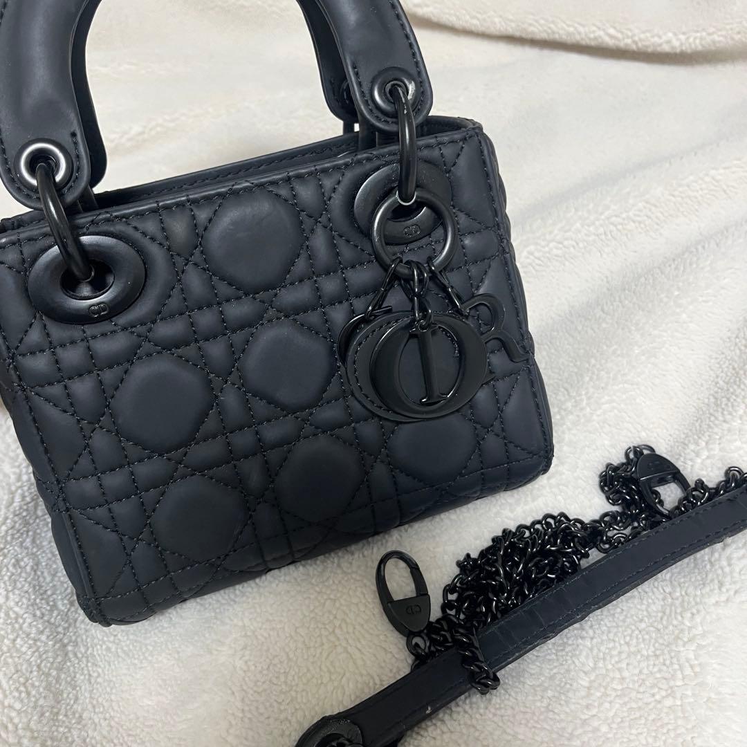 ブラック キルティング ハンドバッグ