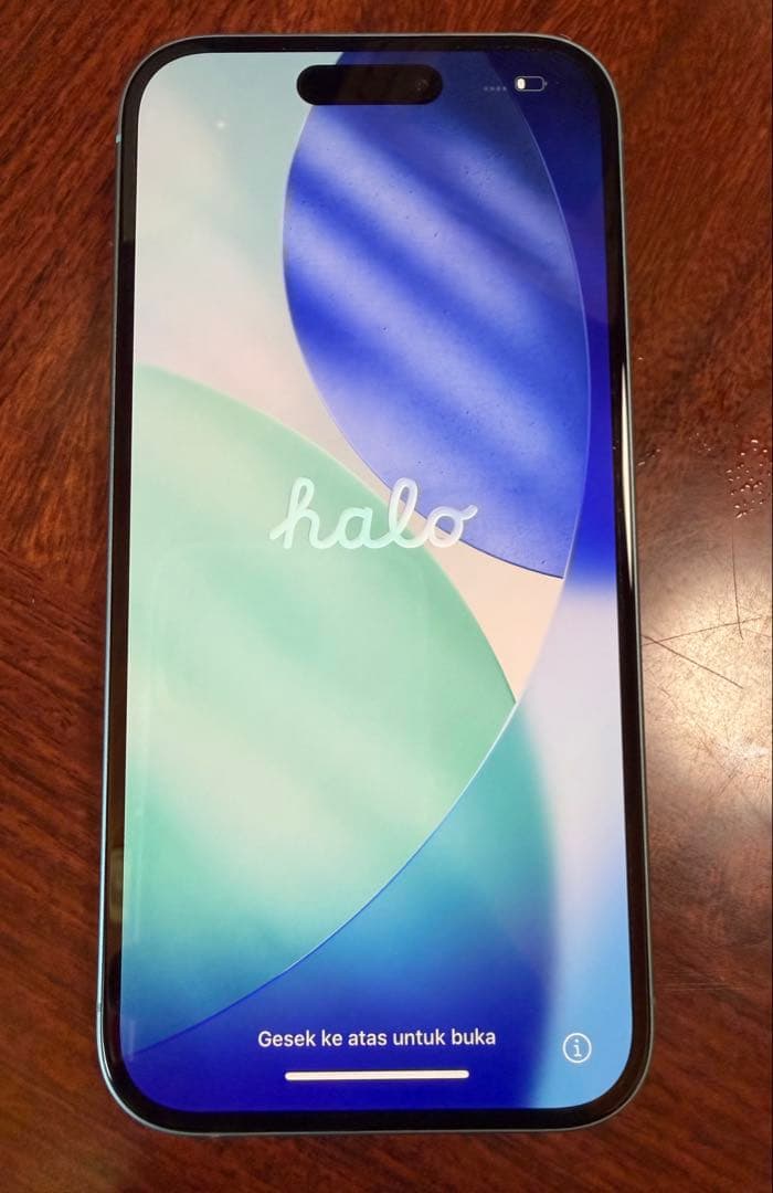 【美品】iPhone16 128GB SIMフリー ティール　新品フィルムつき