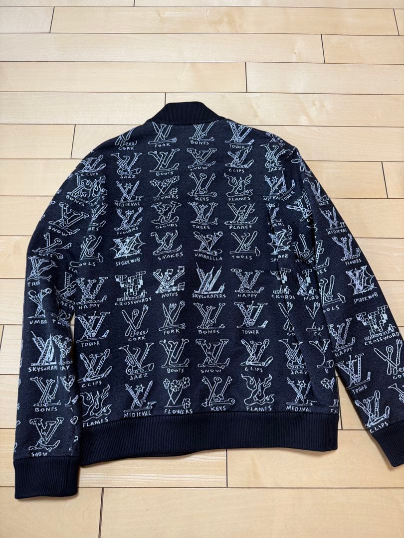 美品　LVルイヴィトン　ジャケット黒M