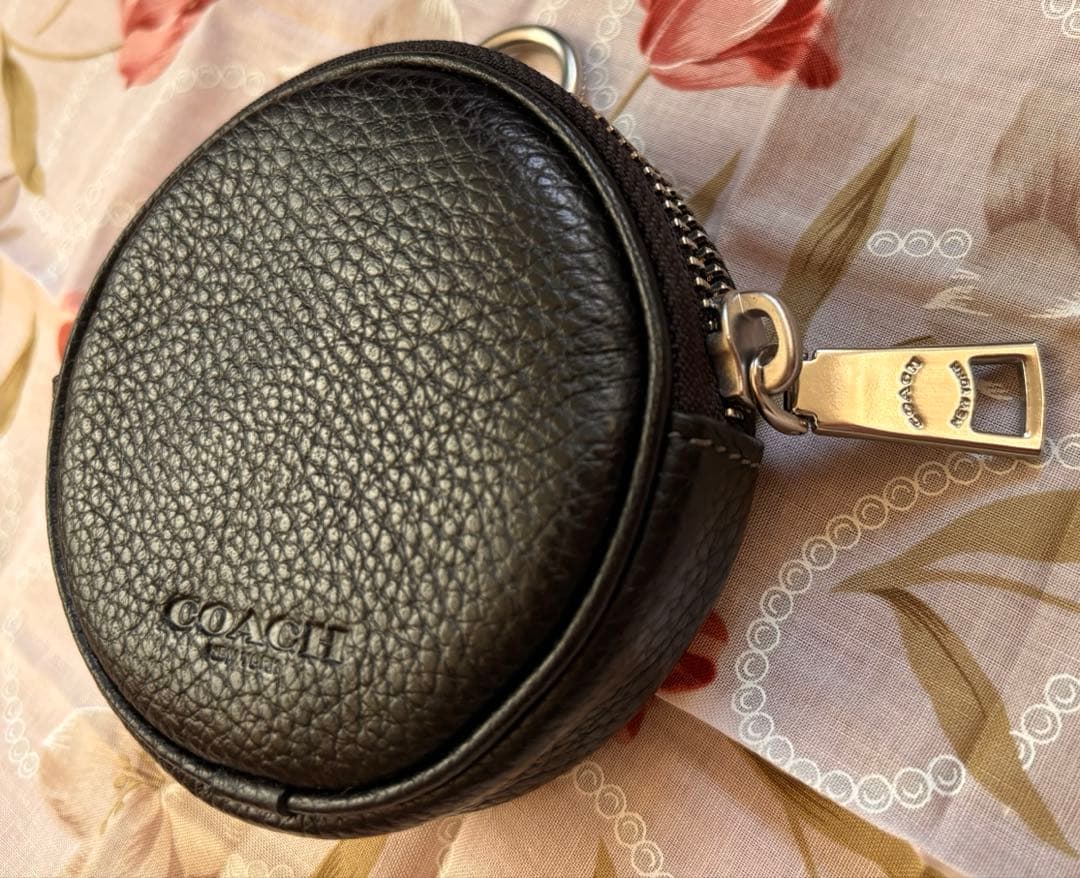 COACH ブラック 円形ケース