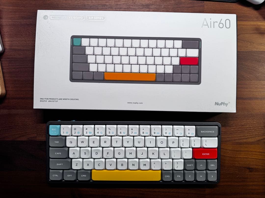 NuPhy Air60 メカニカルキーボード