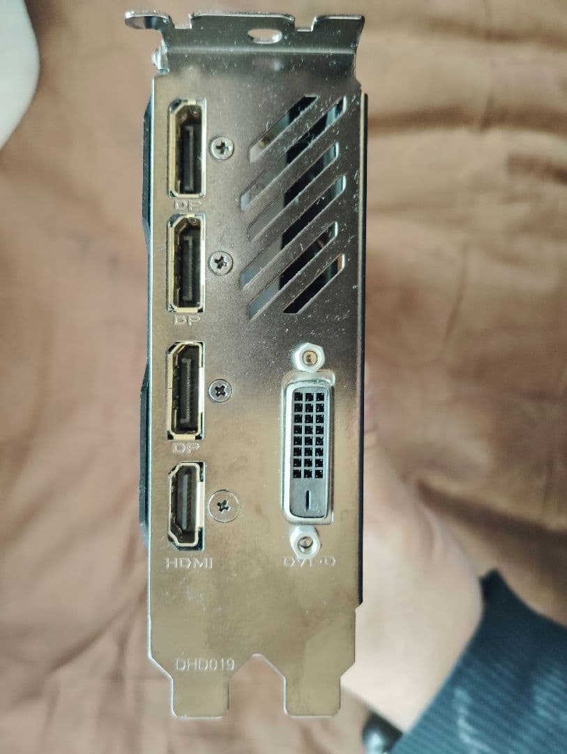 GIGABYTE GV-N1070G1 GAMING-8GD［最終値下げ］