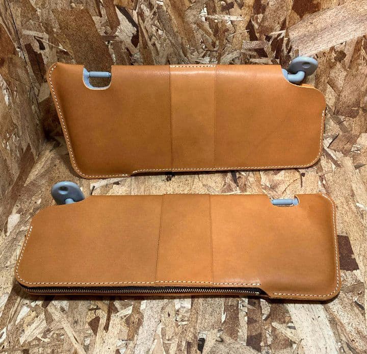 エブリイ用サンバイザーカバー・キャメル、ステッチ白