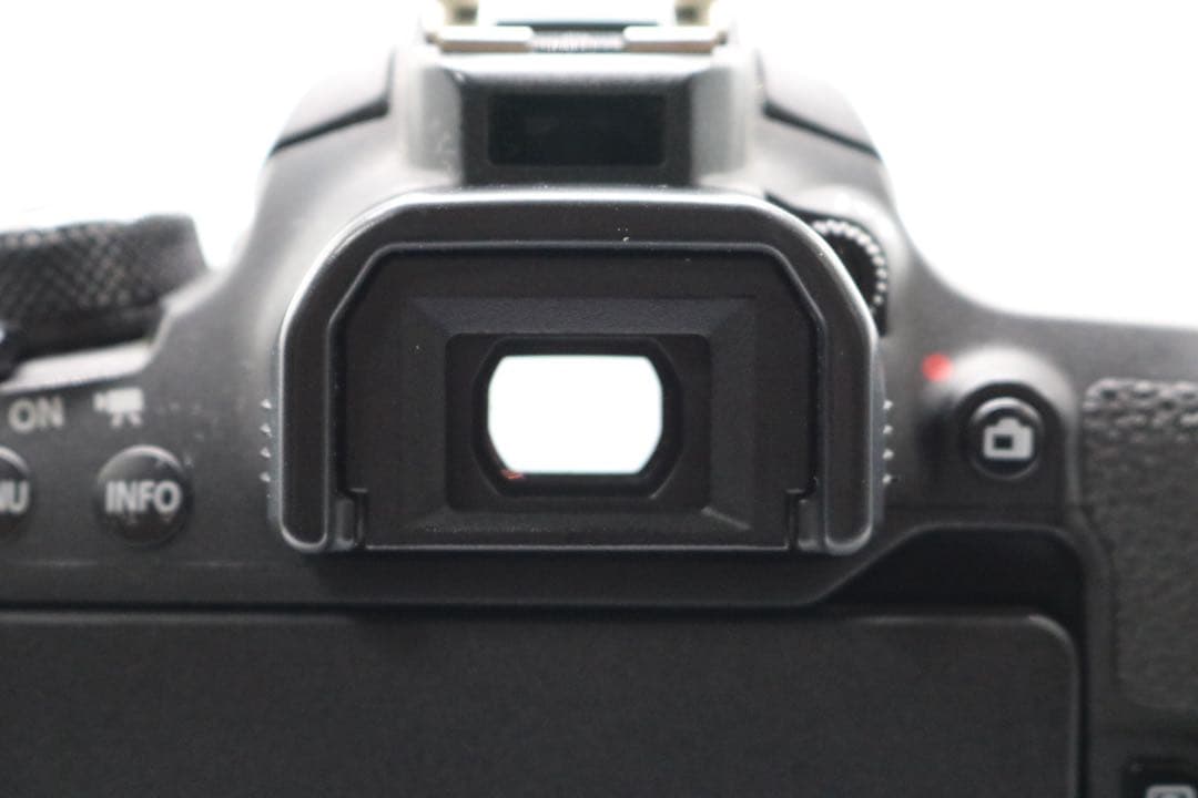 美品 【Canon EOS 9000D ダブルレンズセット】 安心保証あり