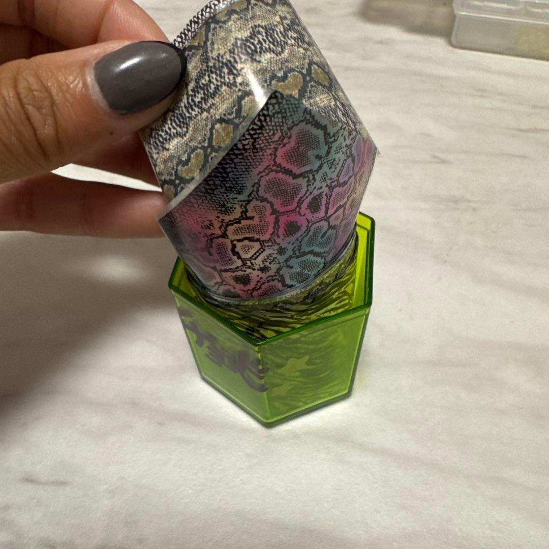 ネイル　パーツ　まとめ売り　ジェルネイル　ライト　ストーン　デコパーツ