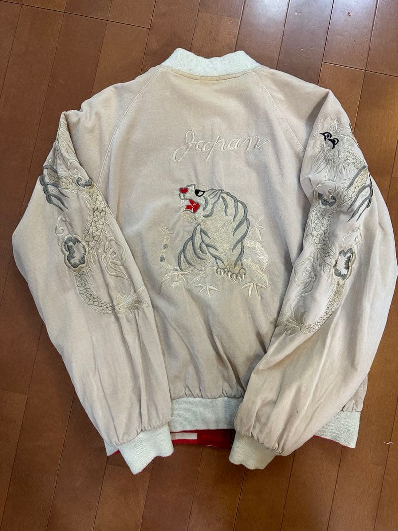 AVIREX スカジャン 赤